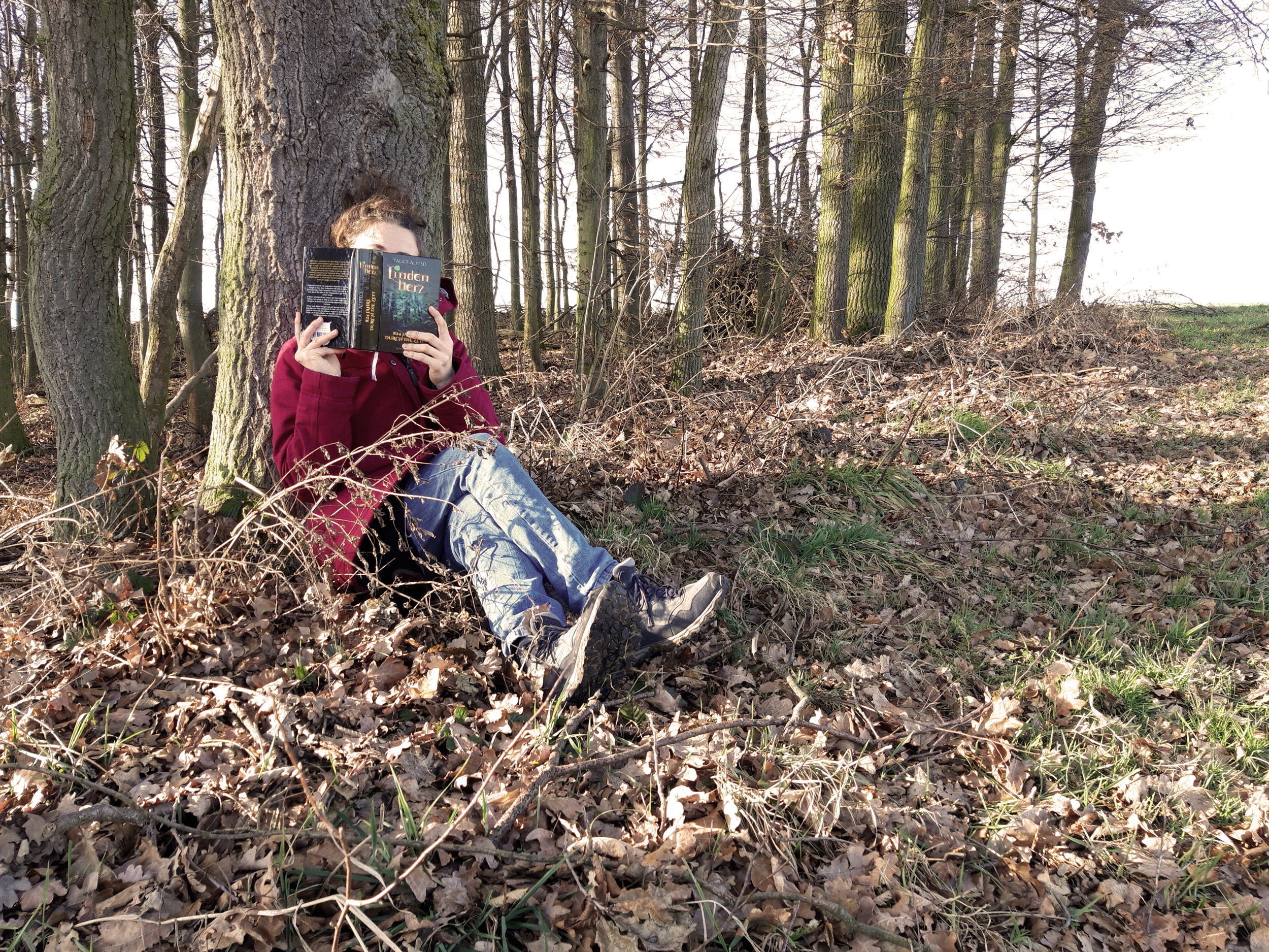 Tala T. Alsted mit ihrem Zeitreise-Roman "Lindenherz - 824 Jahre durch die Zeit"