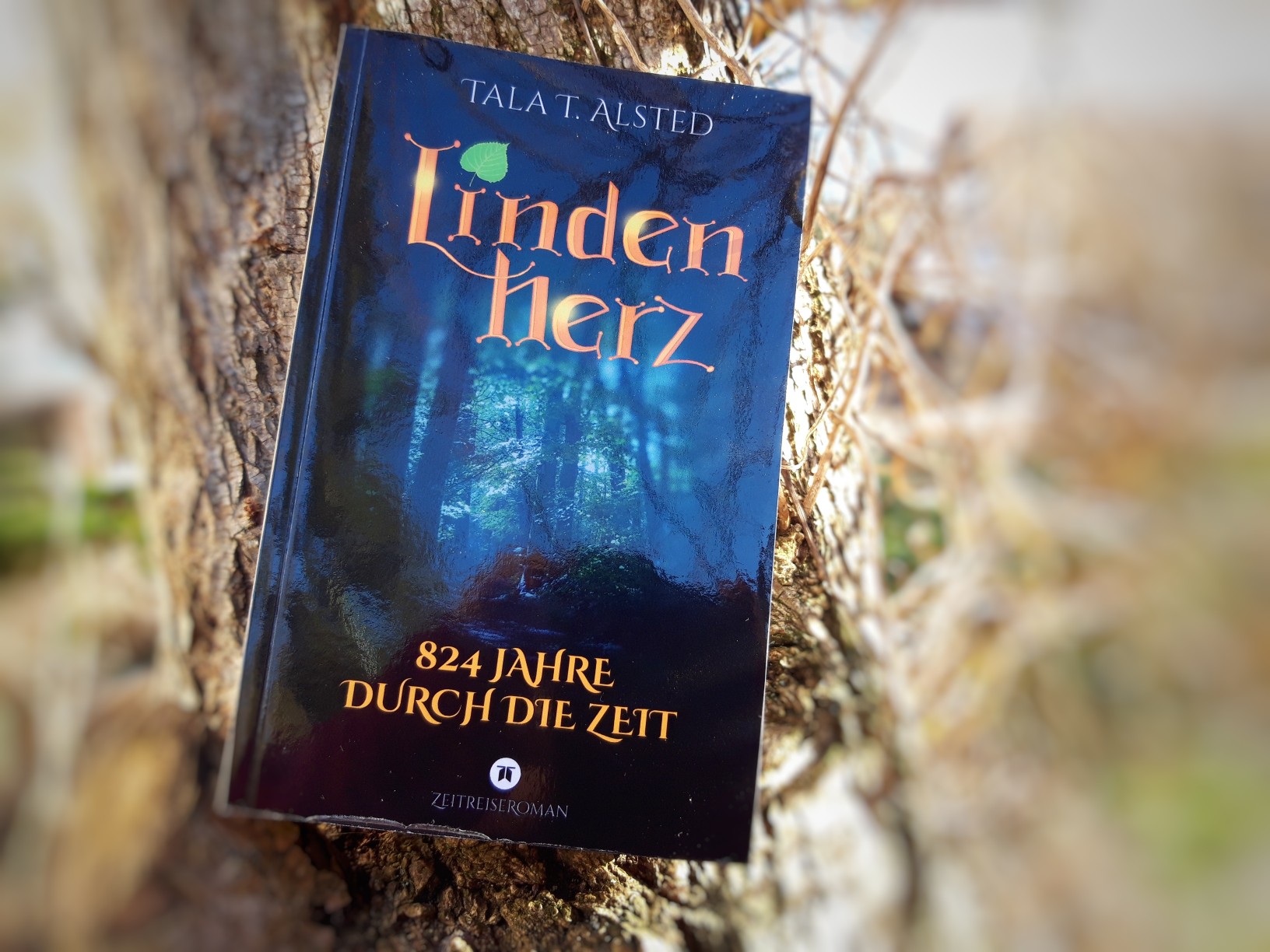 Cover Taschenbuch "Lindenherz - 824 Jahre durch die Zeit" von Tala T. Alsted